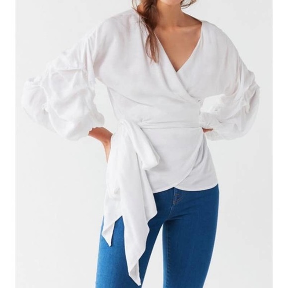 Urban Outfitters White Dramatic Ruched Puff Sleeve Wrap Top Women's Size Medium